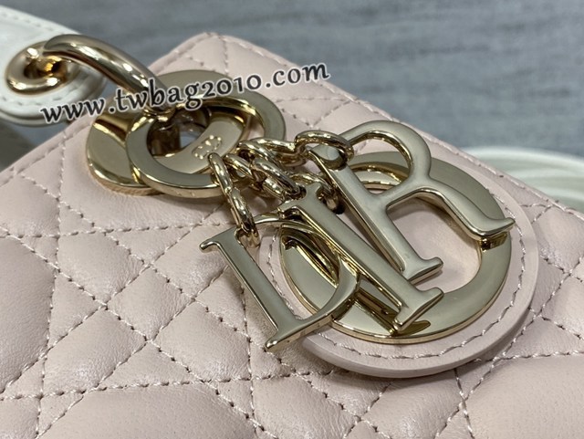 Dior专柜新款迪奥高仿原单胭脂粉拼白Classic Lady戴妃包 djfk1744